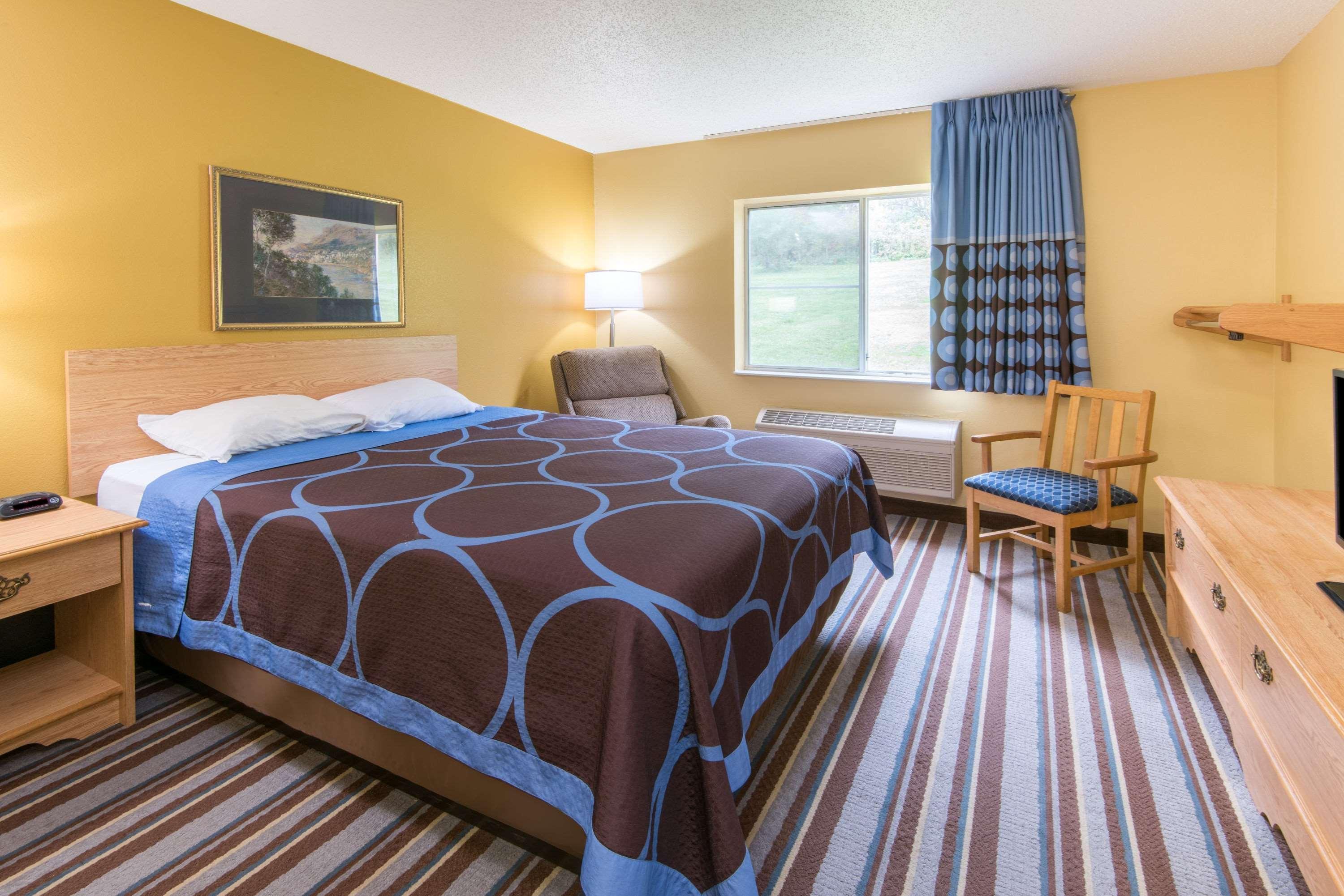 Super 8 By Wyndham Medina Hotel Eksteriør billede